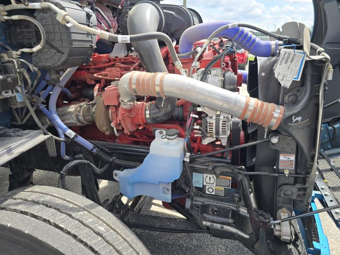 2027 Peterbilt 579-28