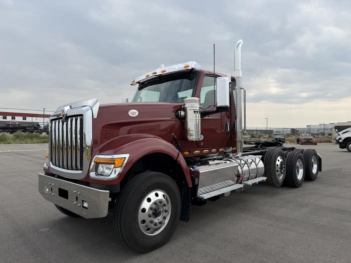 2027 International HX520-1