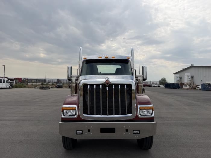 2027 International HX520-7