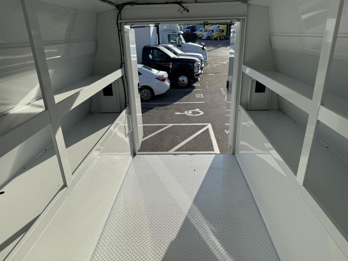 2027 Ford F-550-16