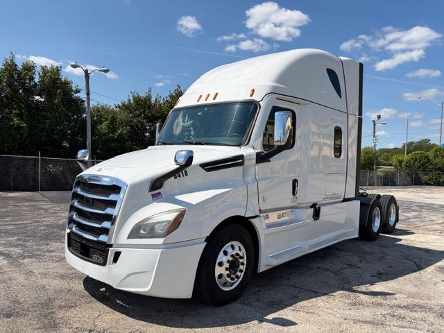 2022 Freightliner Cascadia-0