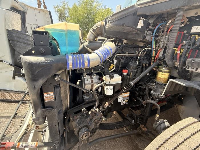2019 Peterbilt 579-8