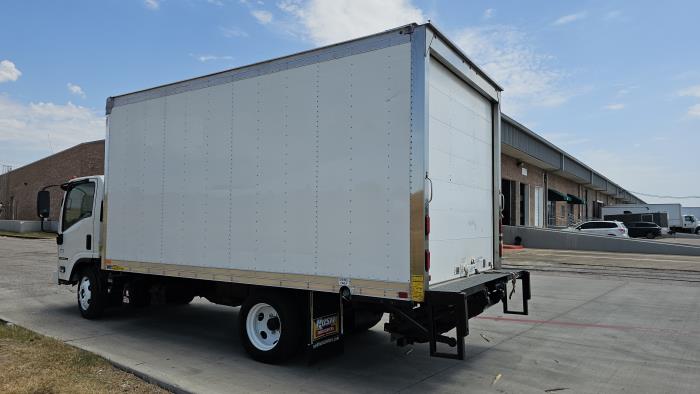 2022 Isuzu NPR-XD-5