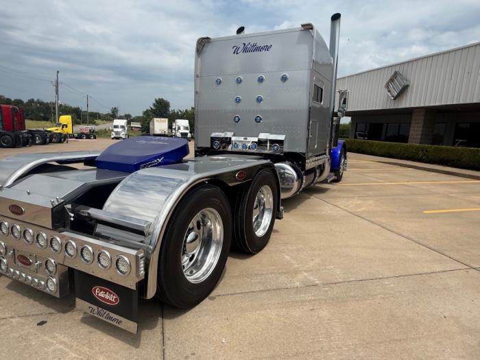 2004 Peterbilt 379 X-1
