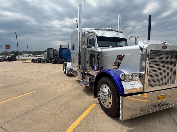 2004 Peterbilt 379 X-25