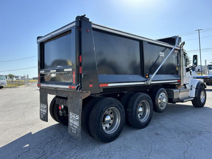 2022 Peterbilt 567-3