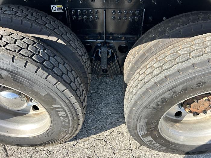 2022 Peterbilt 567-6