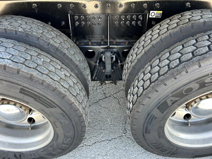 2022 Peterbilt 567-15