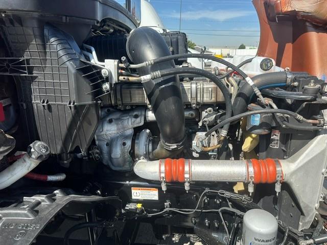 2021 Freightliner Cascadia-11