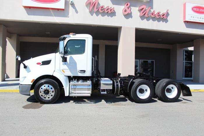 2020 Peterbilt 579-2