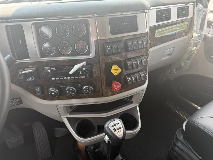 2027 Peterbilt 589-11
