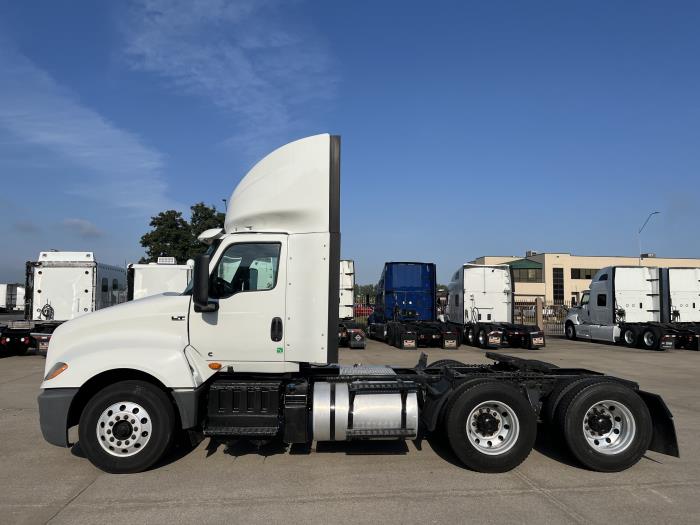 2022 International LT625-1