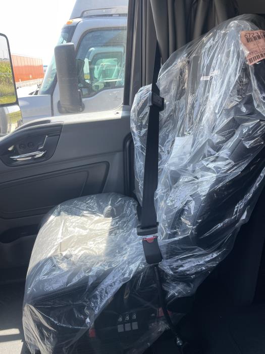 2027 International LT — photo 2