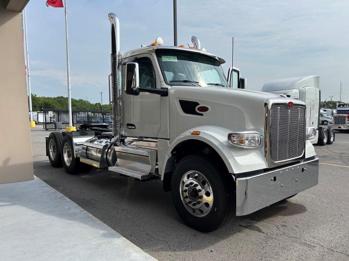 2027 Peterbilt 567-7