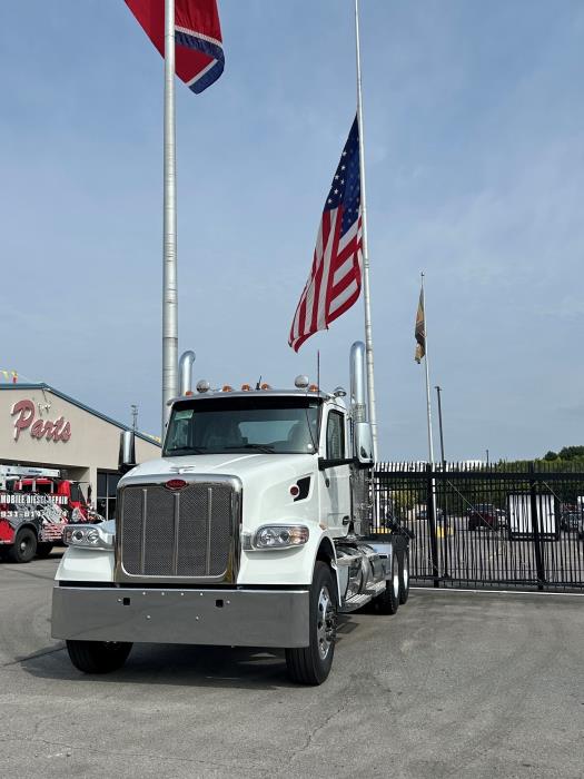 2027 Peterbilt 567-10