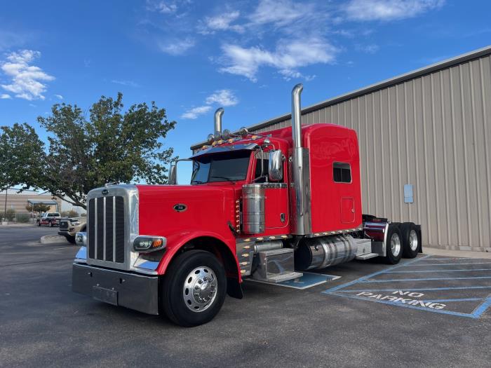 2020 Peterbilt 389-1