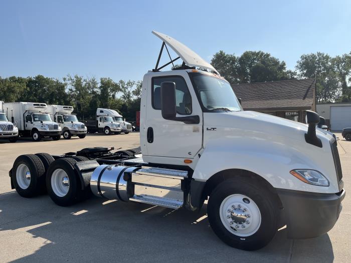 2021 International LT625-6