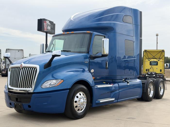 2023 International LT625-0