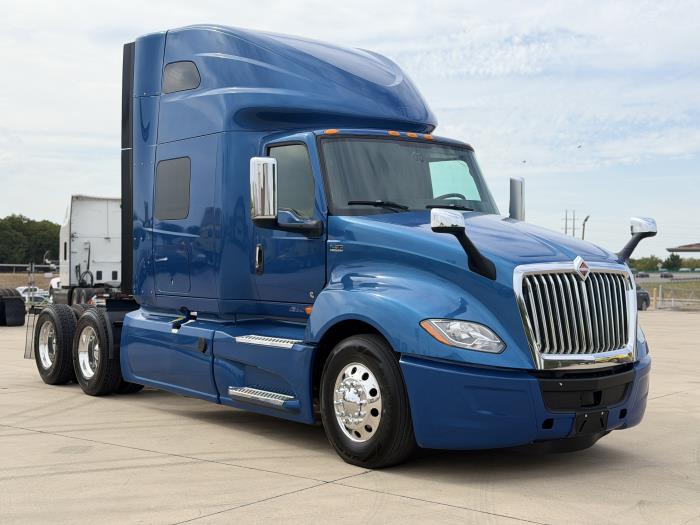 2023 International LT625-2