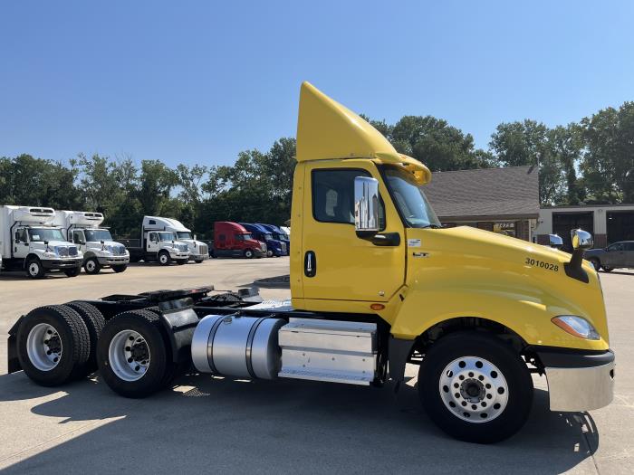2021 International LT625-6