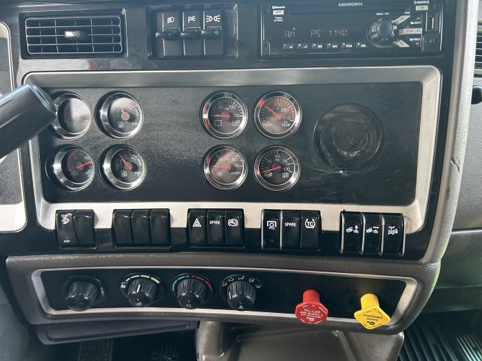 2019 Kenworth T800-11