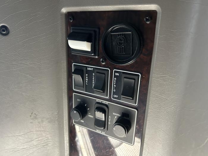 2019 Kenworth T800-15