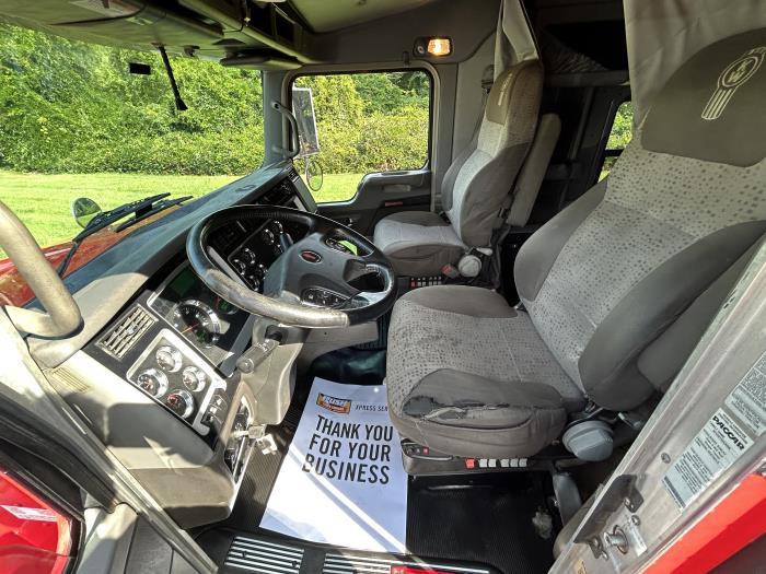 2019 Kenworth T800-8