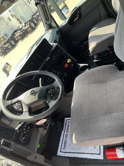2023 International LT625-14