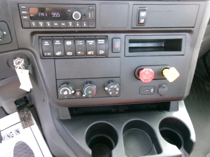 2023 International LT625-10