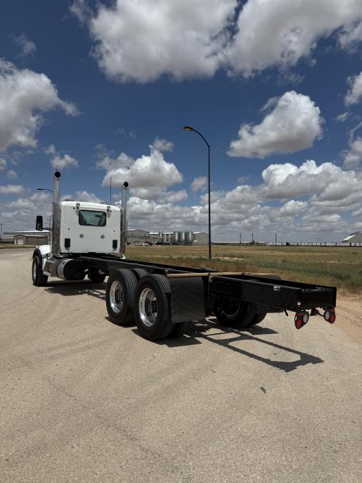 2027 Peterbilt 567-4