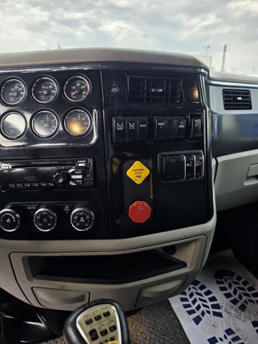 2021 Peterbilt 579-11