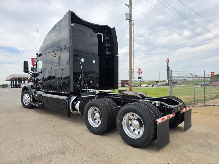 2021 Peterbilt 579-3