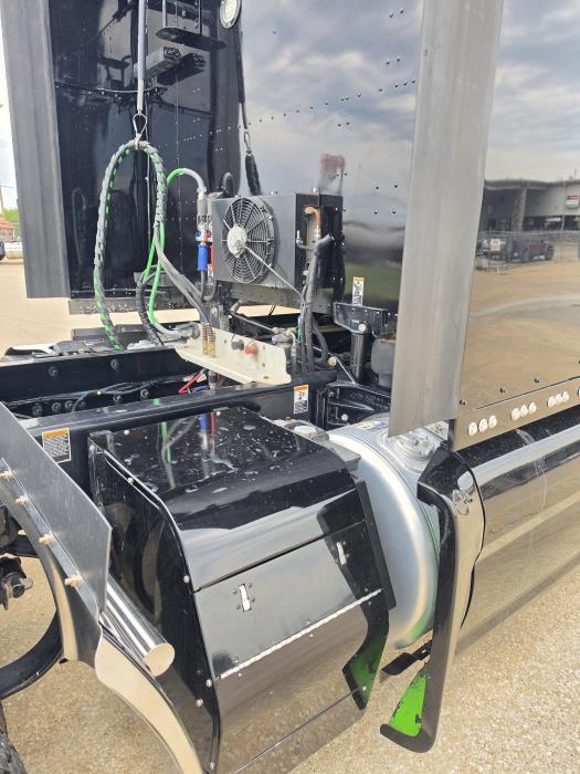 2021 Peterbilt 579-17