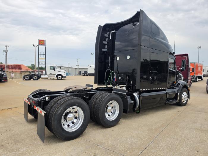 2021 Peterbilt 579-5