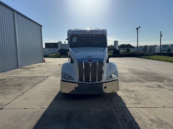 2022 Peterbilt 579-2