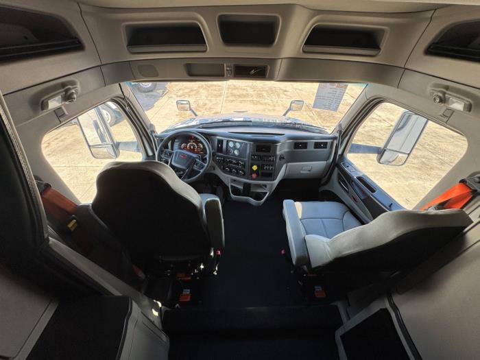 2022 Peterbilt 579-23