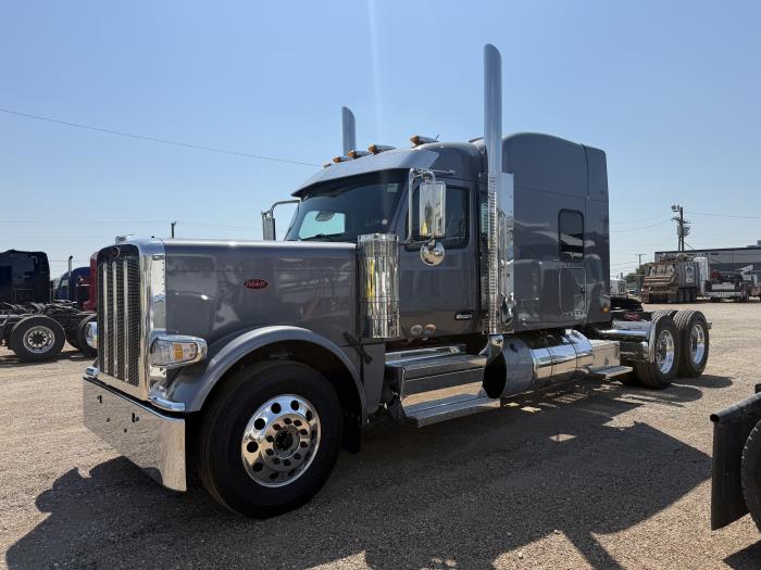 2027 Peterbilt 589-2