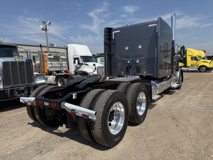 2027 Peterbilt 589-5