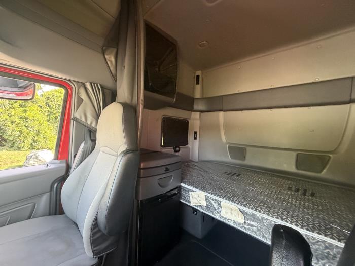 2019 International LT625-21