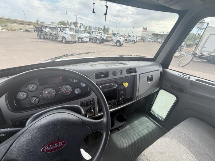 2020 Peterbilt 330-13