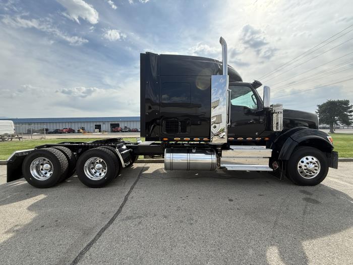 2027 International HX520-6