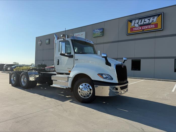 2027 International LT625-1