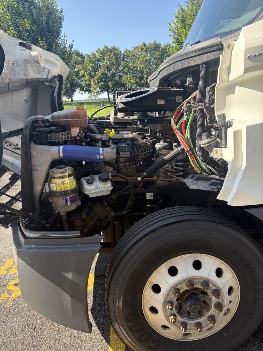 2022 Freightliner Cascadia-13