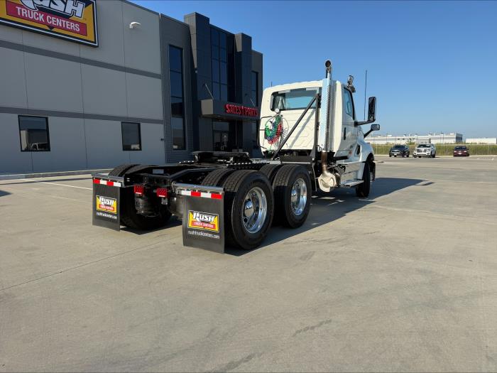 2027 International LT625-10