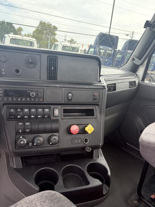 2021 International LT625-3