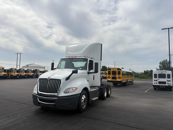 2021 International LT625-0