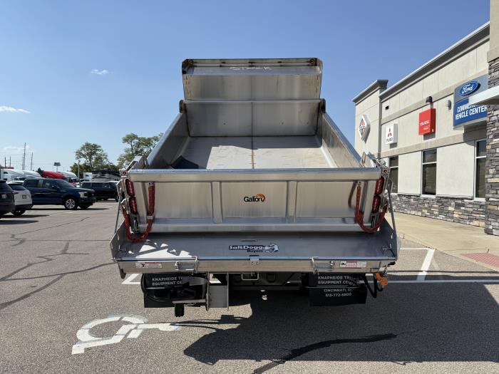 2025 Ford F-600-14