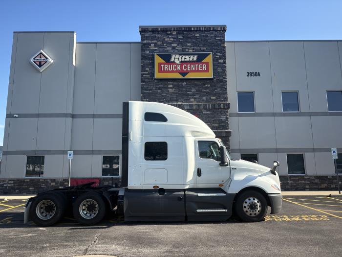 2022 International LT625-9