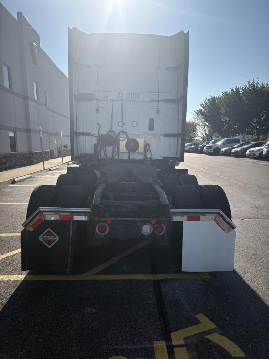 2022 International LT625-10