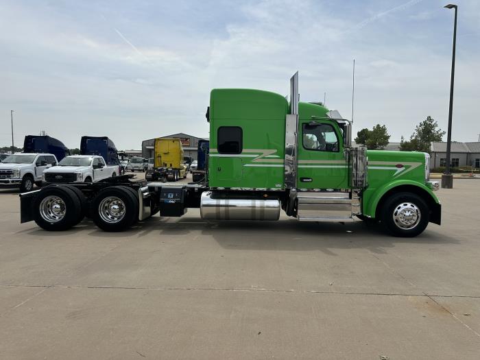 2025 Peterbilt 589-5